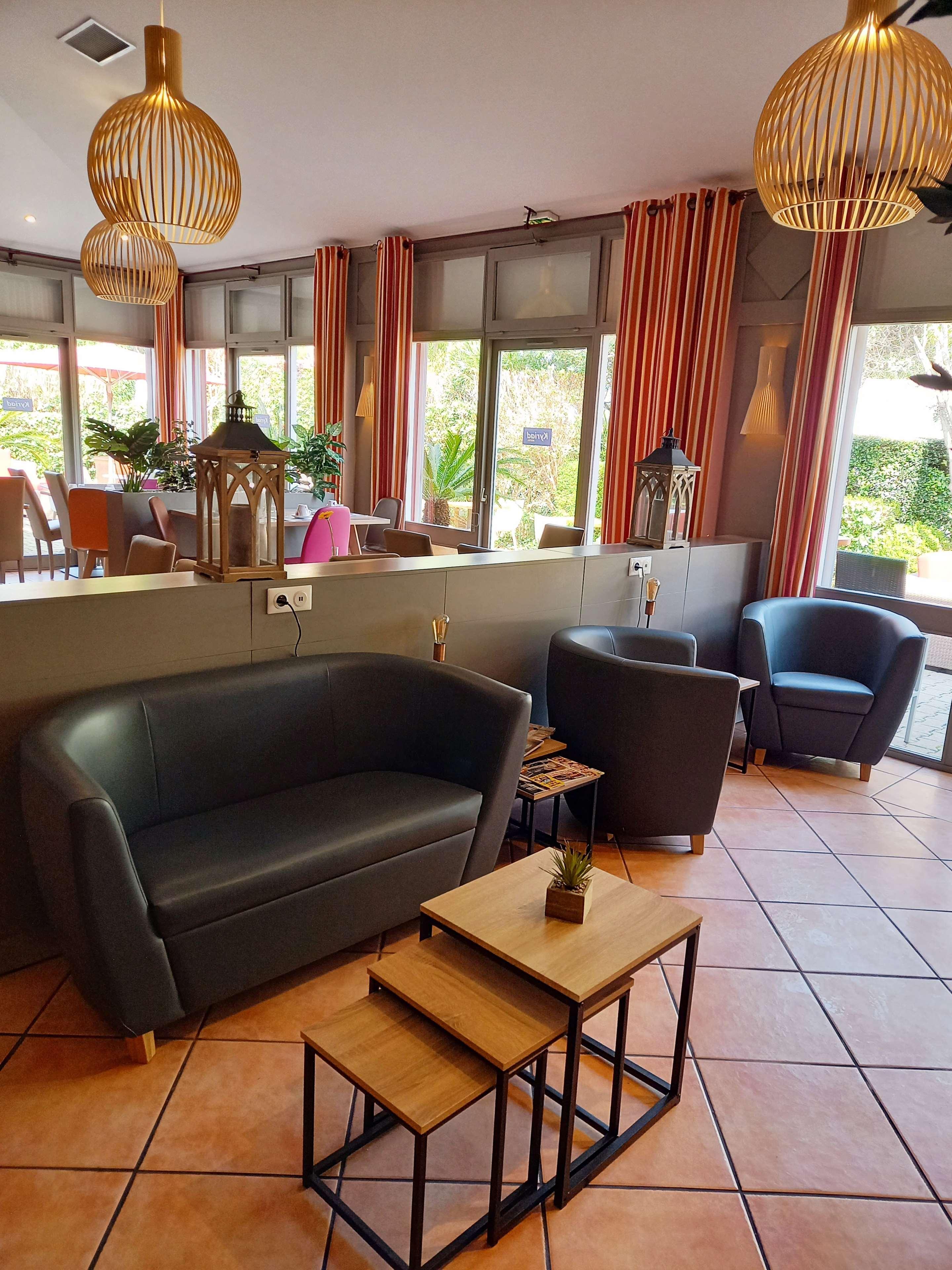 Kyriad Nimes Ouest A9 Exterior foto